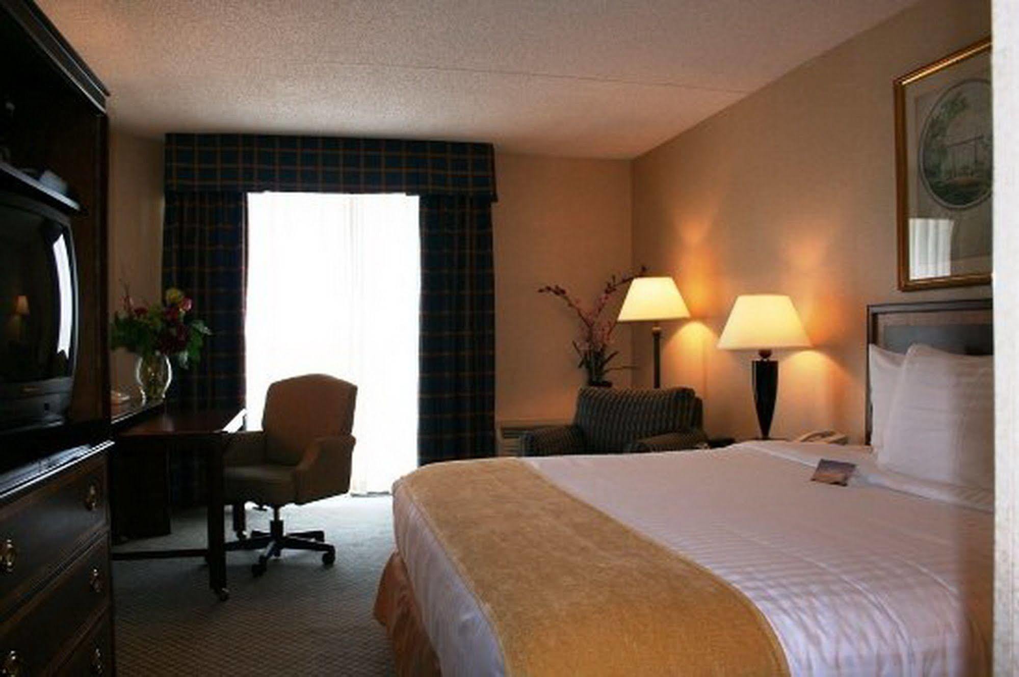 Magnuson Grand & Conference Center Somerset-Bridgewater Zimmer foto